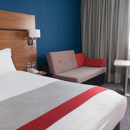 Holiday Inn Express Birmingham Star City By Ihg Exteriör bild