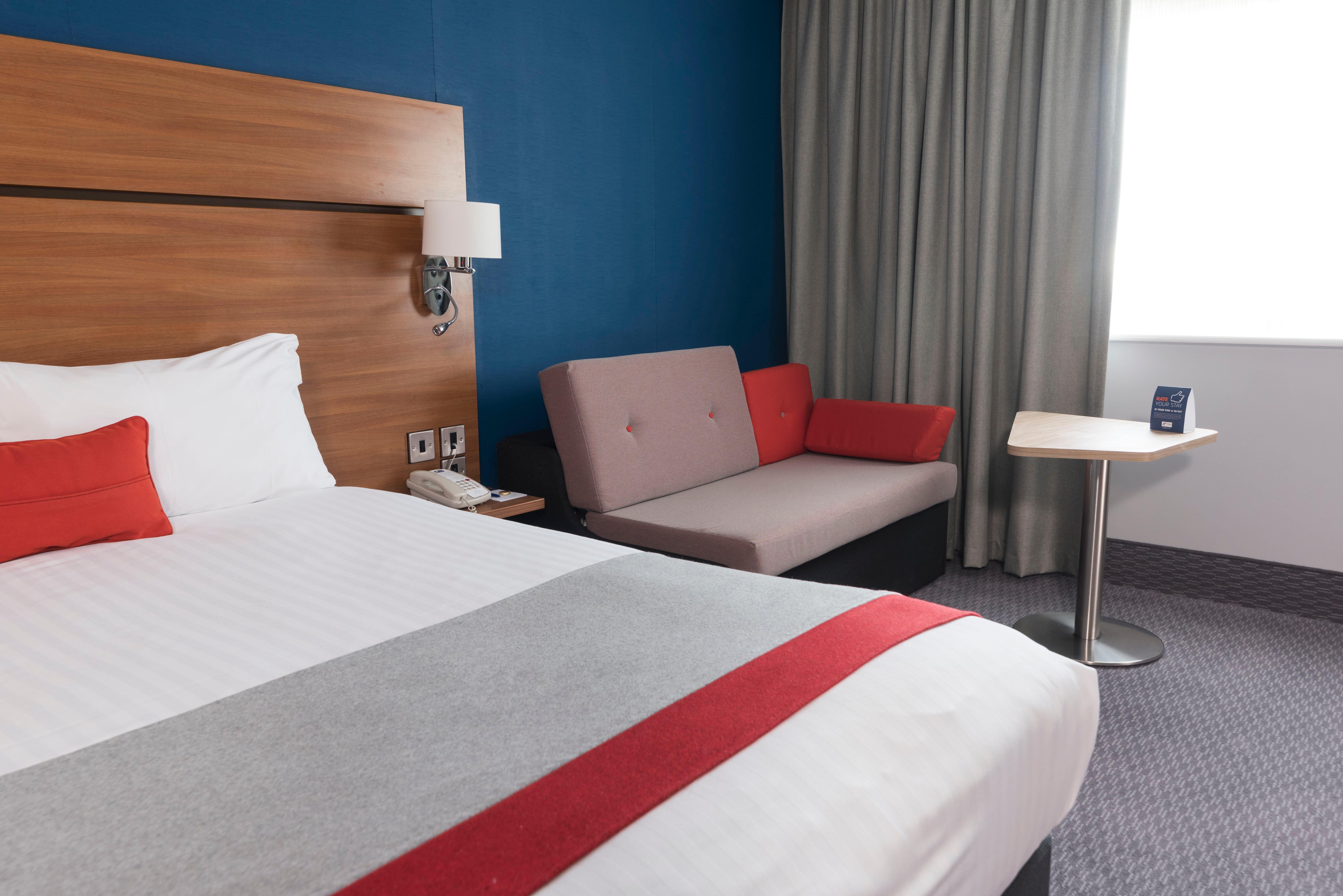 Holiday Inn Express Birmingham Star City By Ihg Exteriör bild