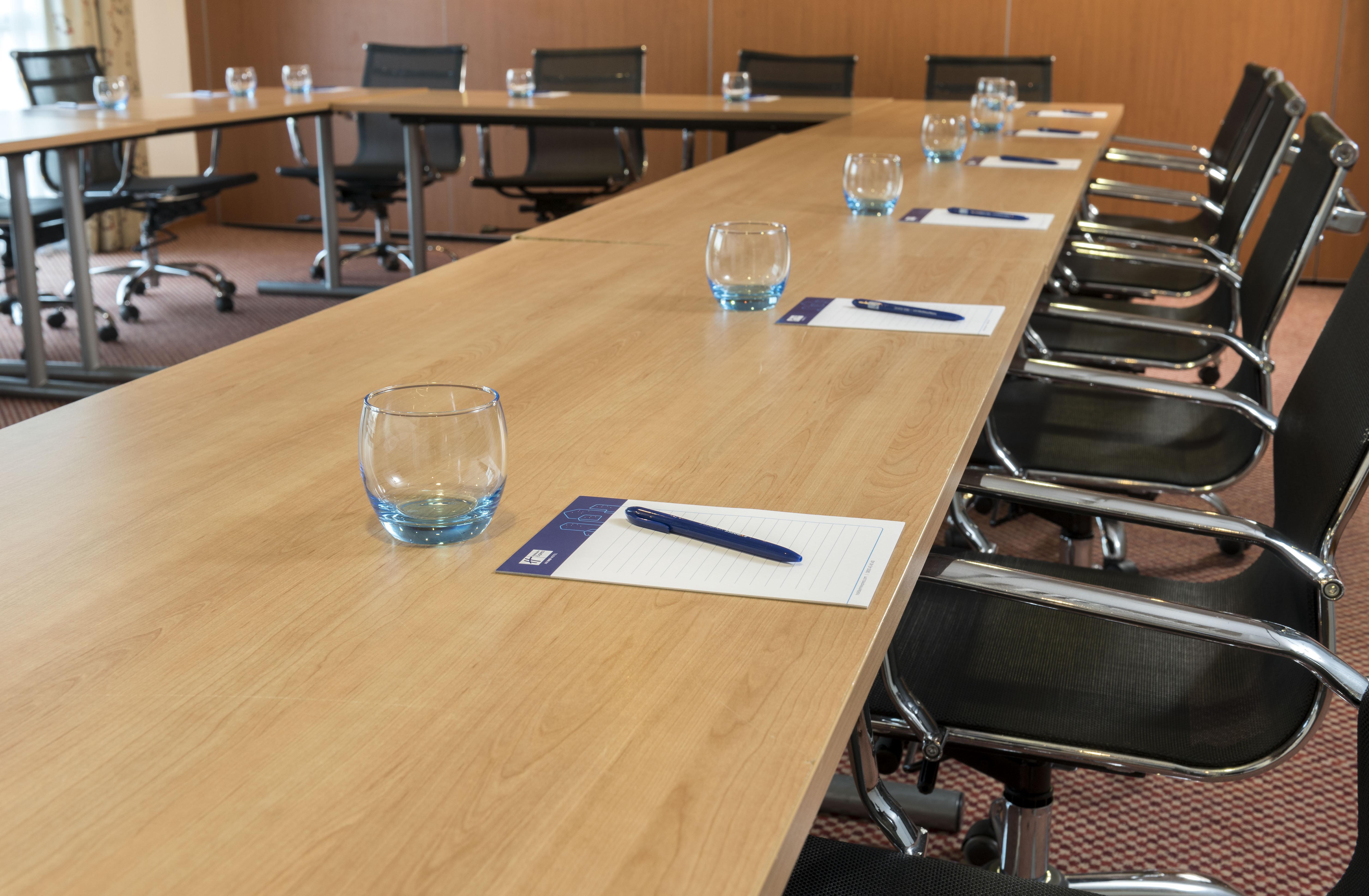 Holiday Inn Express Birmingham Star City By Ihg Exteriör bild