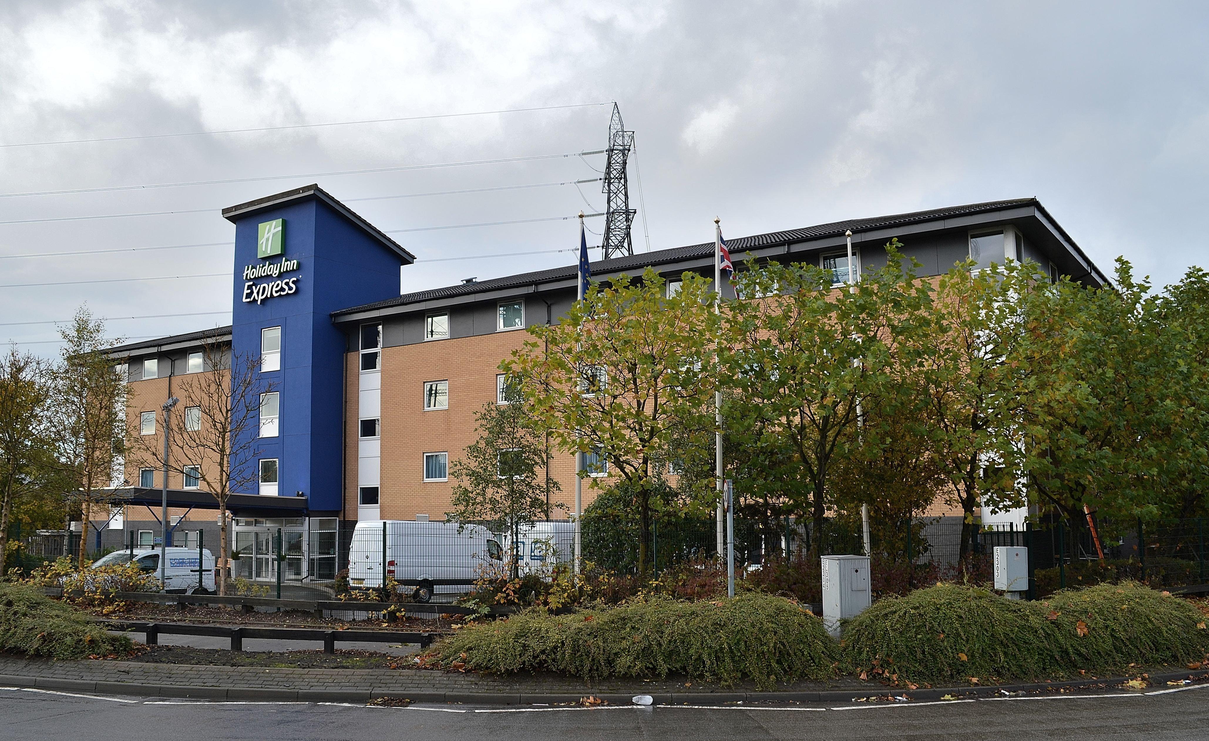 Holiday Inn Express Birmingham Star City By Ihg Exteriör bild
