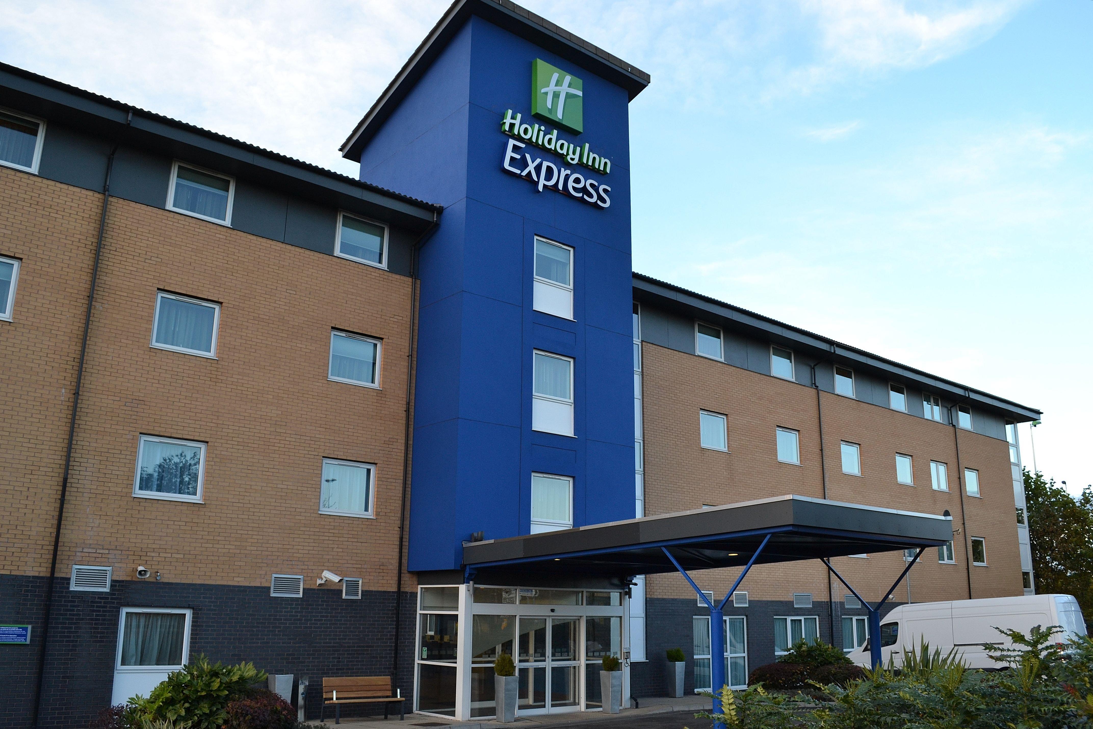 Holiday Inn Express Birmingham Star City By Ihg Exteriör bild