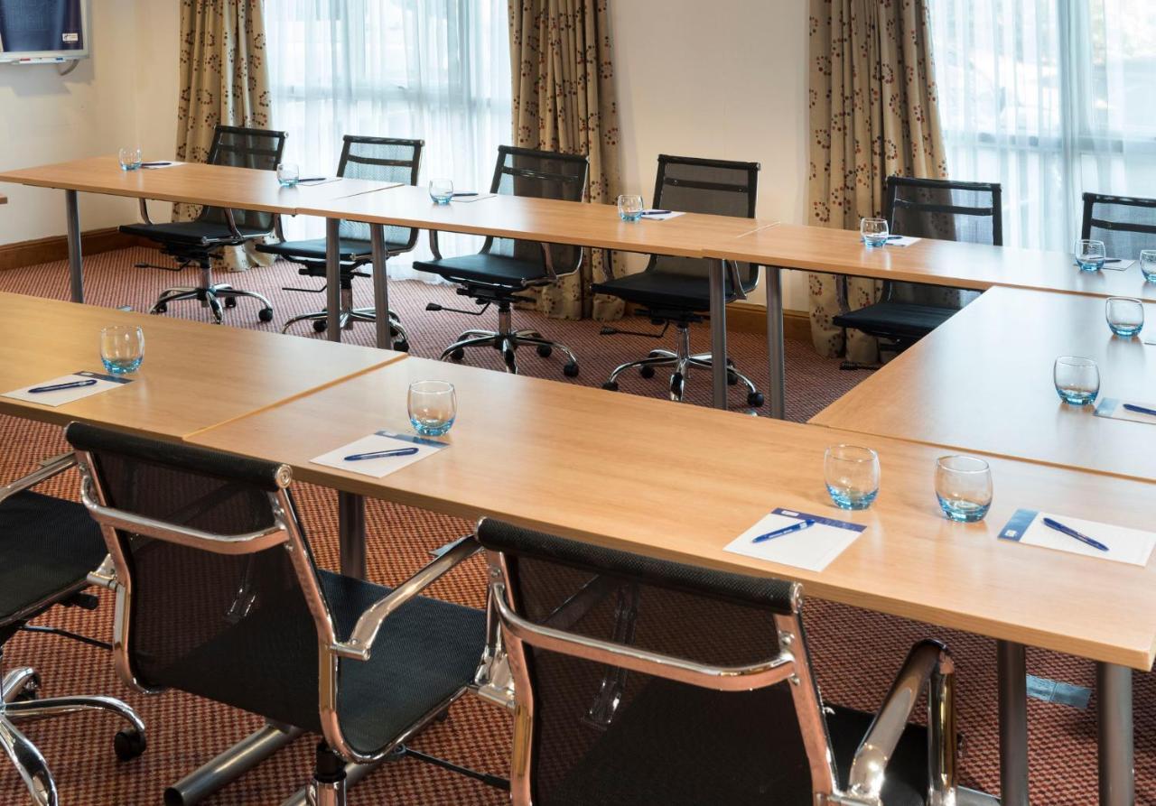 Holiday Inn Express Birmingham Star City By Ihg Exteriör bild