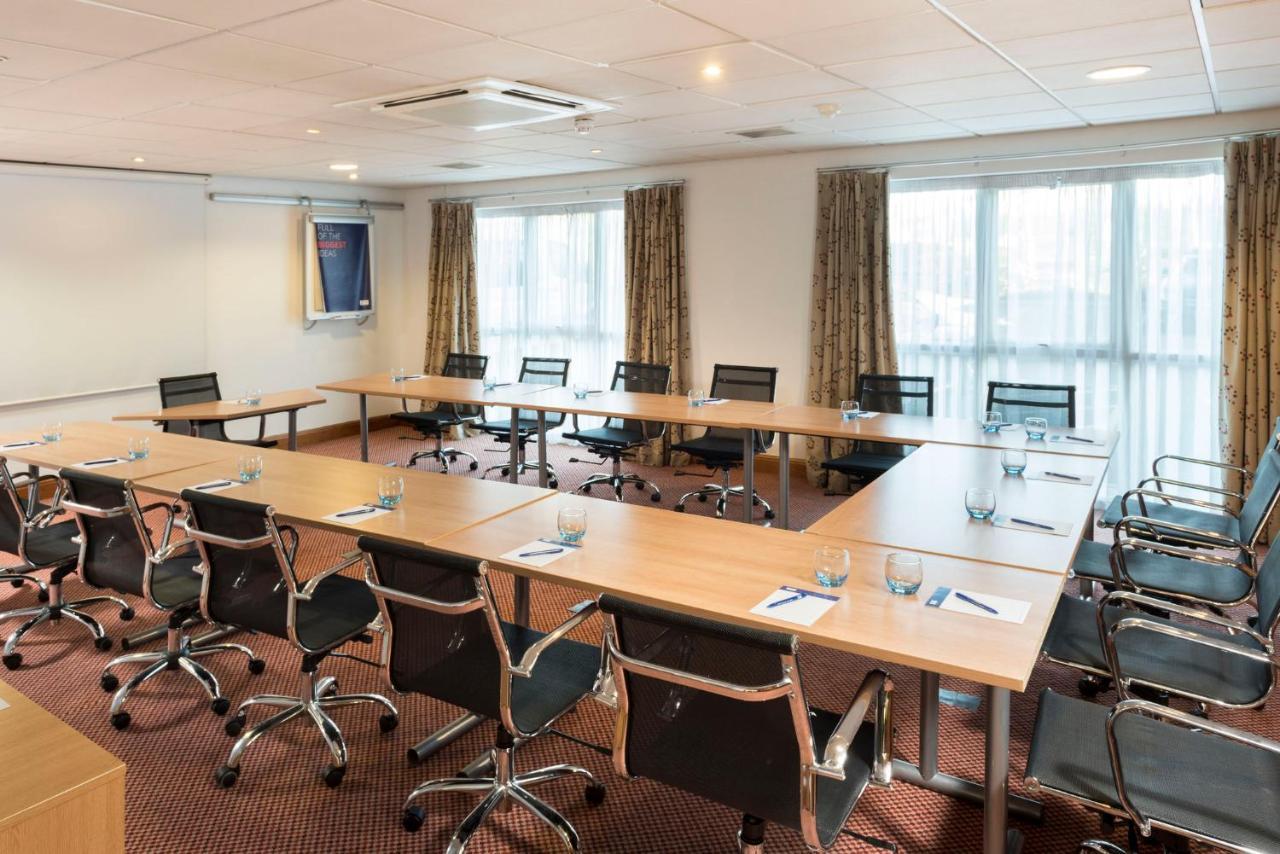 Holiday Inn Express Birmingham Star City By Ihg Exteriör bild