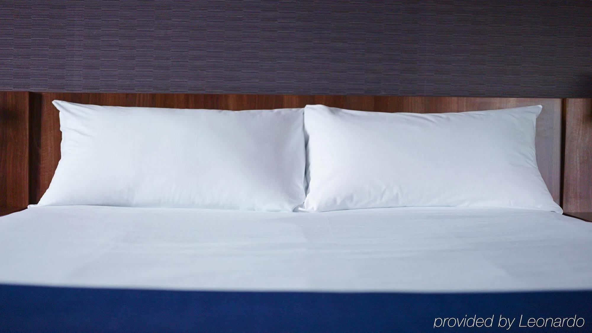 Holiday Inn Express Birmingham Star City By Ihg Exteriör bild